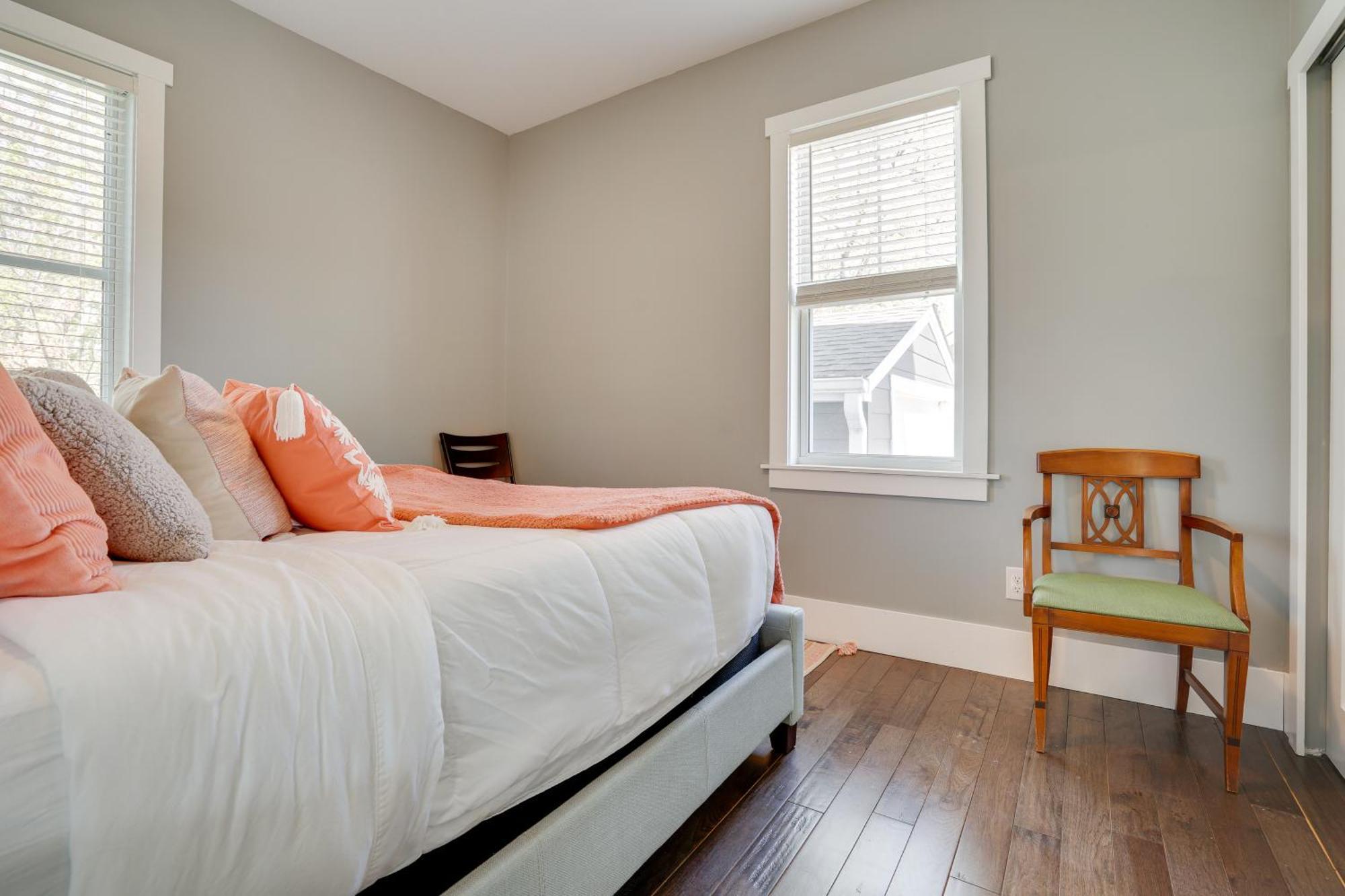 Pet-friendly About 6 Mi To Dtwn!